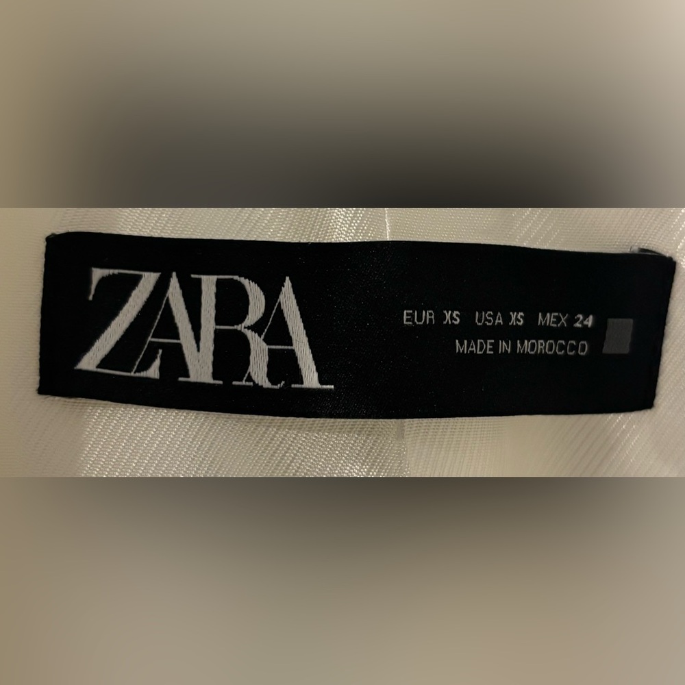 Zara Women's white Blazer - Picture 2 of 4